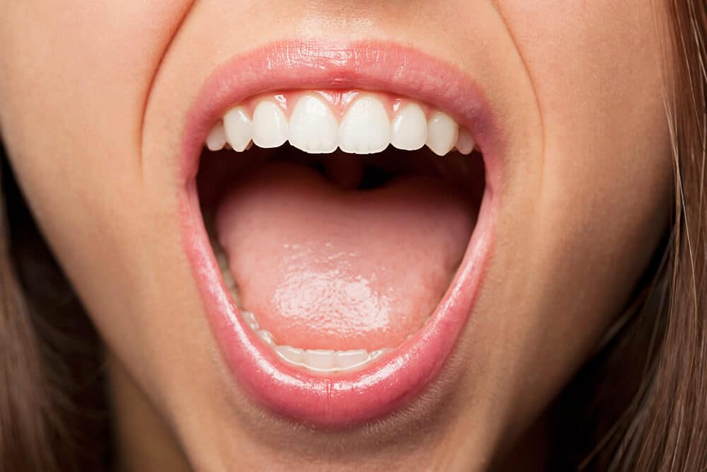cómo limpiar la lengua y por qué es tan iomportante